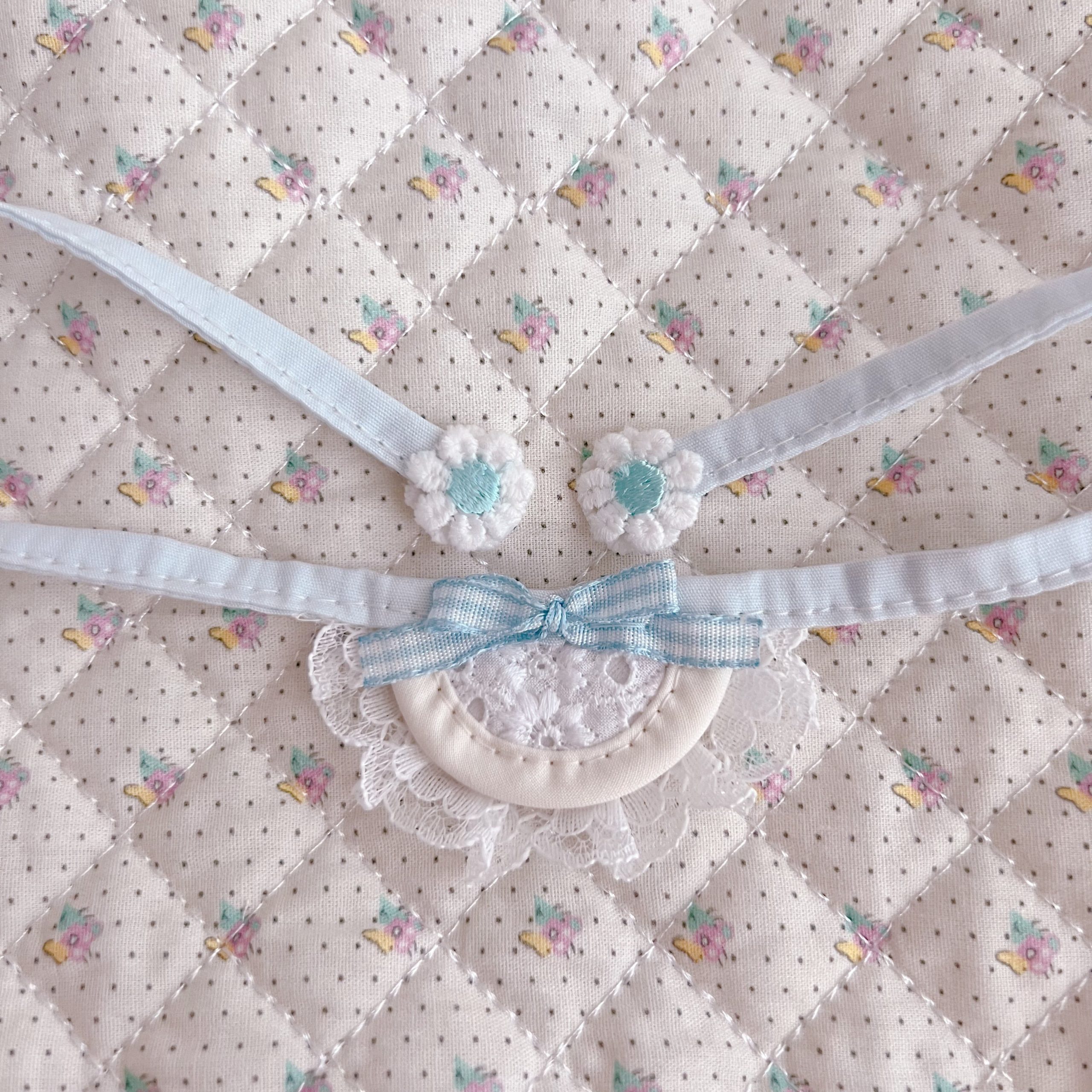 木陰のお嬢さまスタイ(水色)